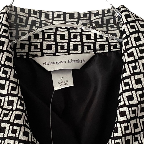 CJ BANKS - CROP JACKET - NEW WITH TAGS - Picture 7 of 10